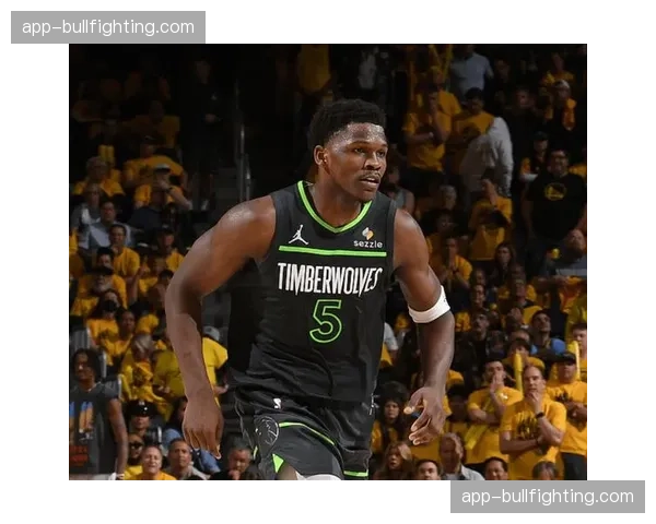 爱德华兹21分6助攻率队取胜 森林狼防守强度提升